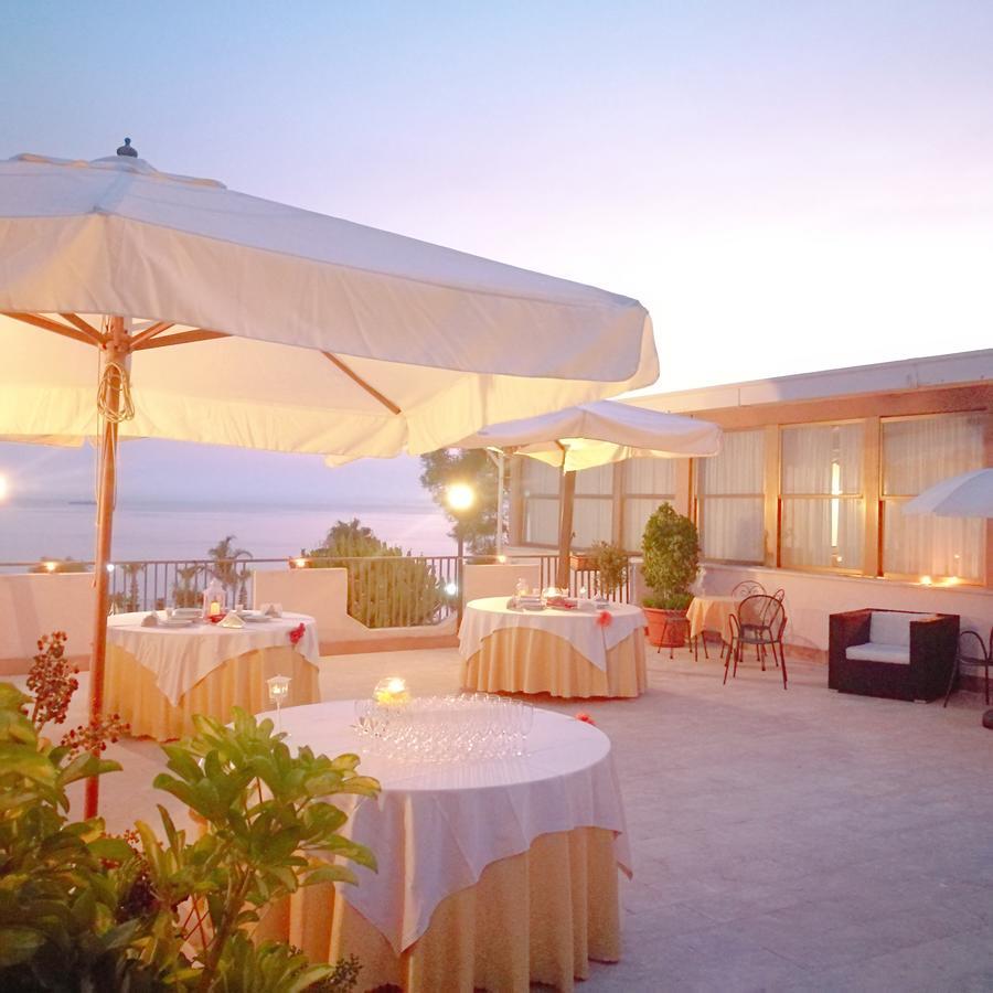 Paradiso Hotel Ristorante Riaci Capo Exterior photo